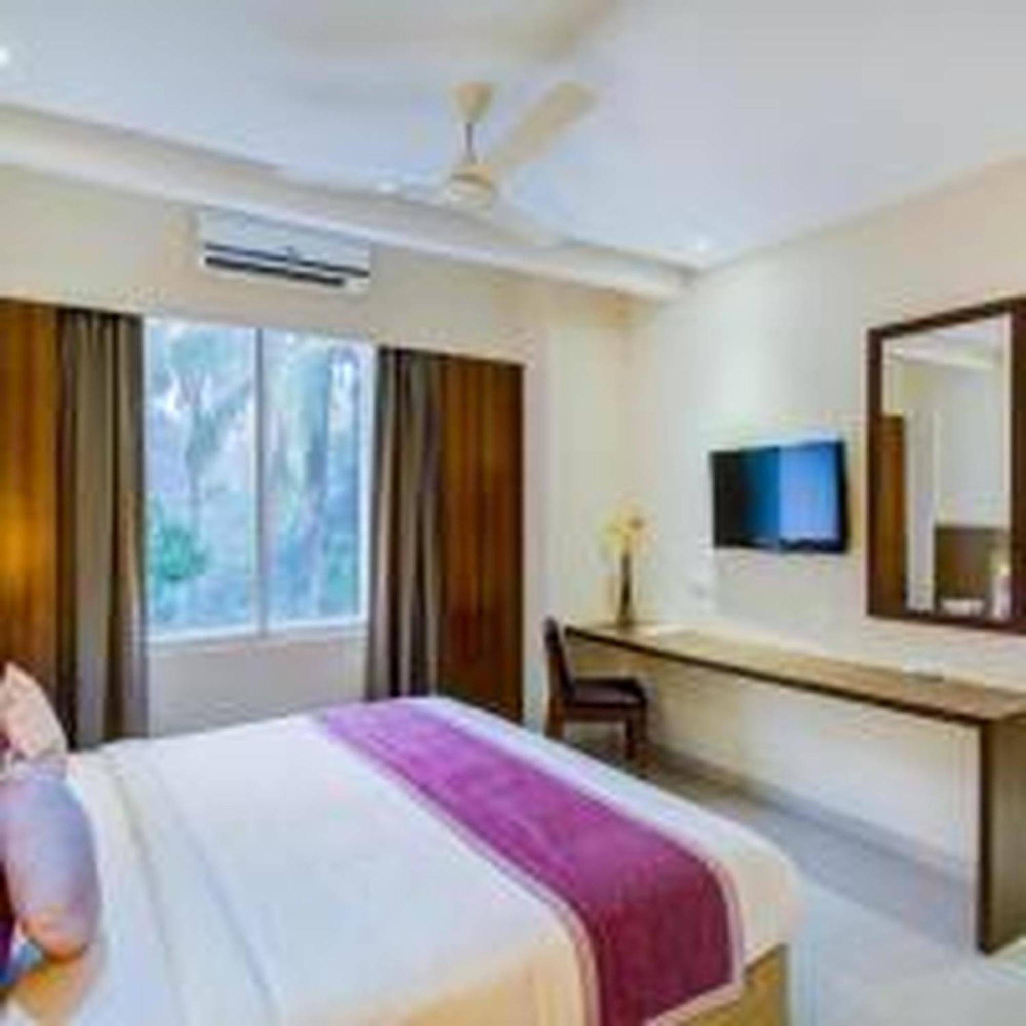 Jk Residency Kelakam Hotel Kültér fotó